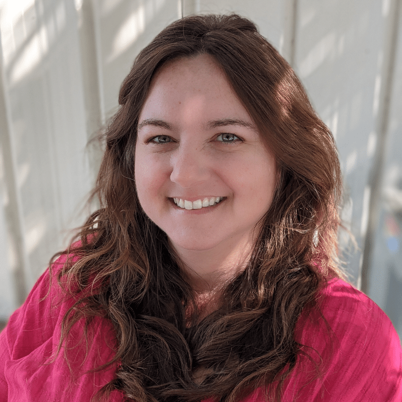 Lisa Davis - Customer Service Representative