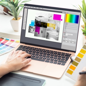 A designer working on an ad design 