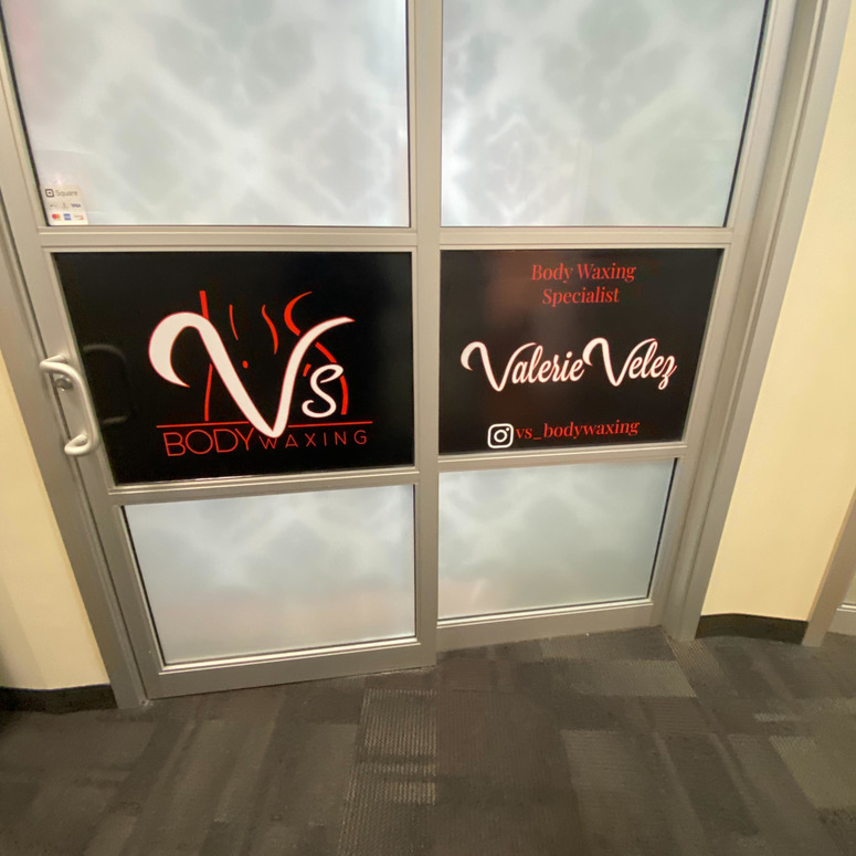 Sola Salon Door