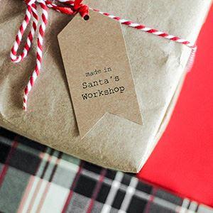 Custom holiday tags on present