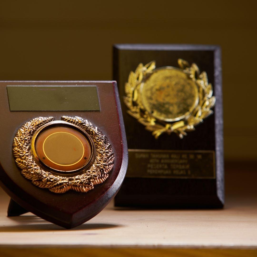 wooden plaque awards