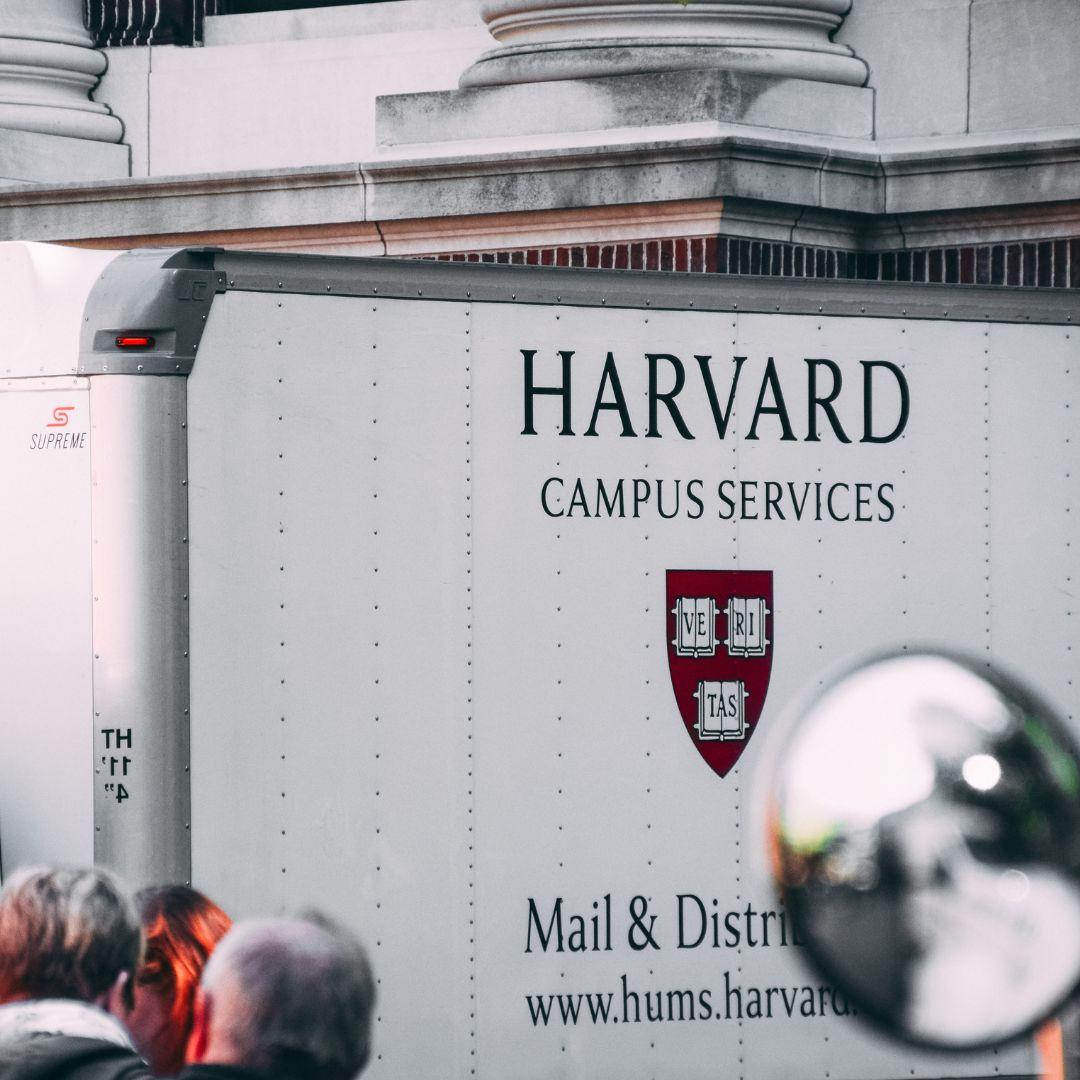 harvard van