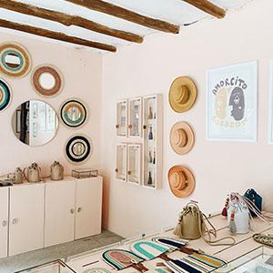 Printed artwork around a boutique