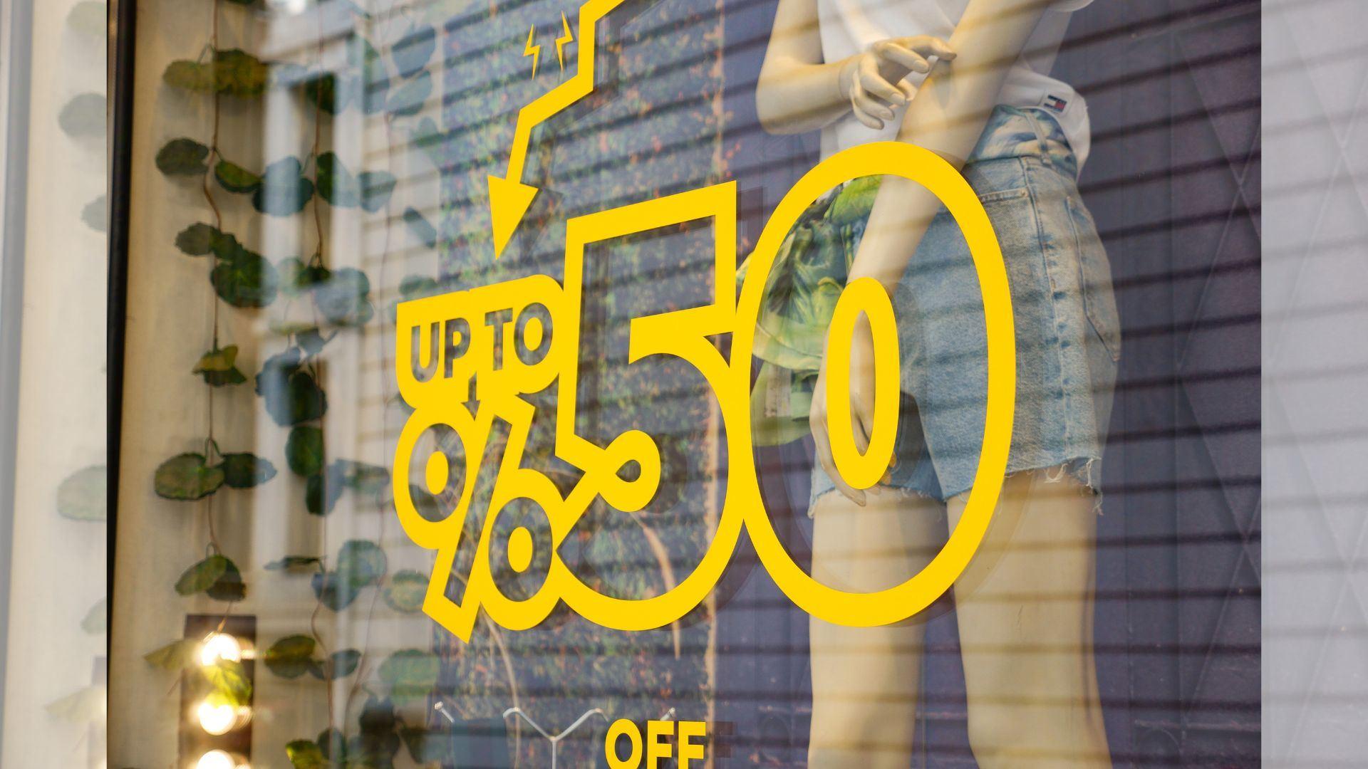 From Dull to Vibrant: Seasonal Wall & Window Graphic Trends Hitting Plano This Month