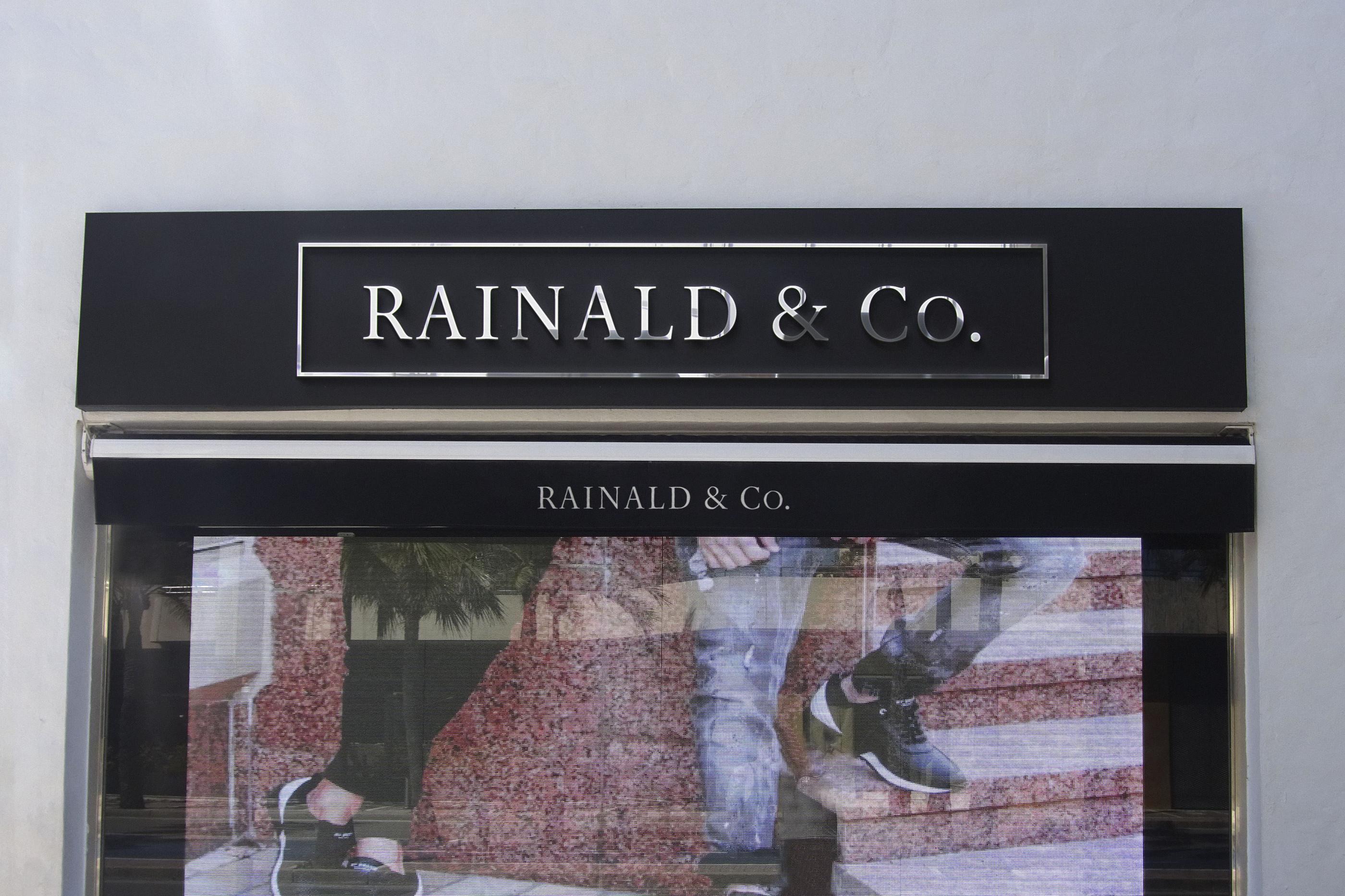 Choosing the Right Signage for Your Business