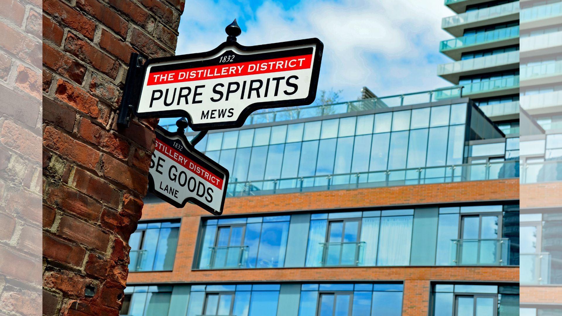 Turn Heads with Building Signs & Booklets This Holiday Season