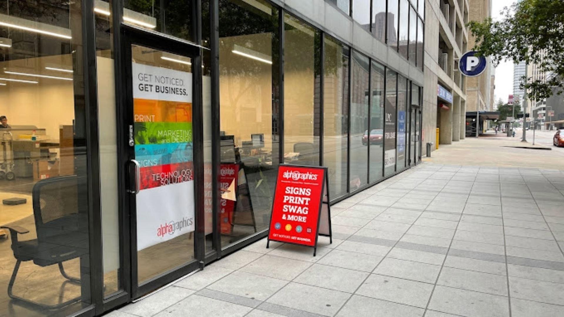 How to Maximize Foot Traffic with Simple Sidewalk Sign Strategies