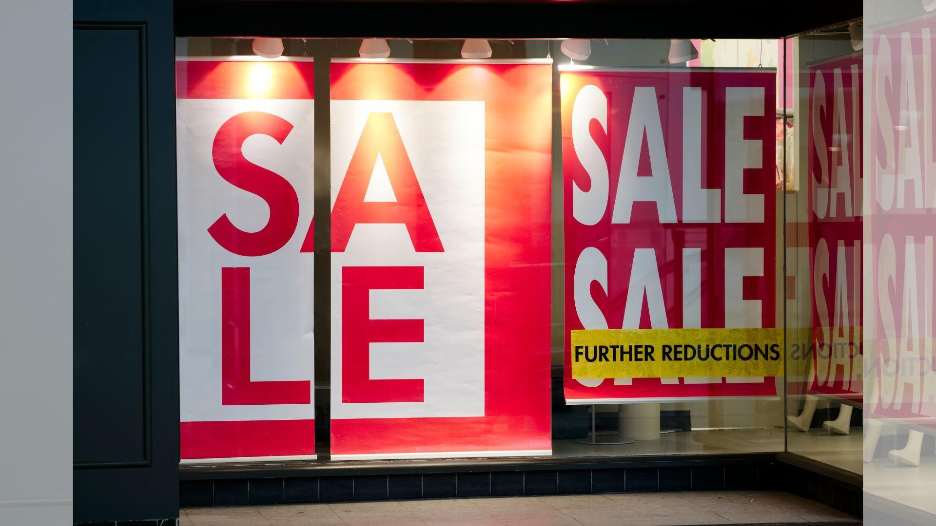 Nashville’s Spring Style: Creating Catchy Window Designs for Music City Retailers