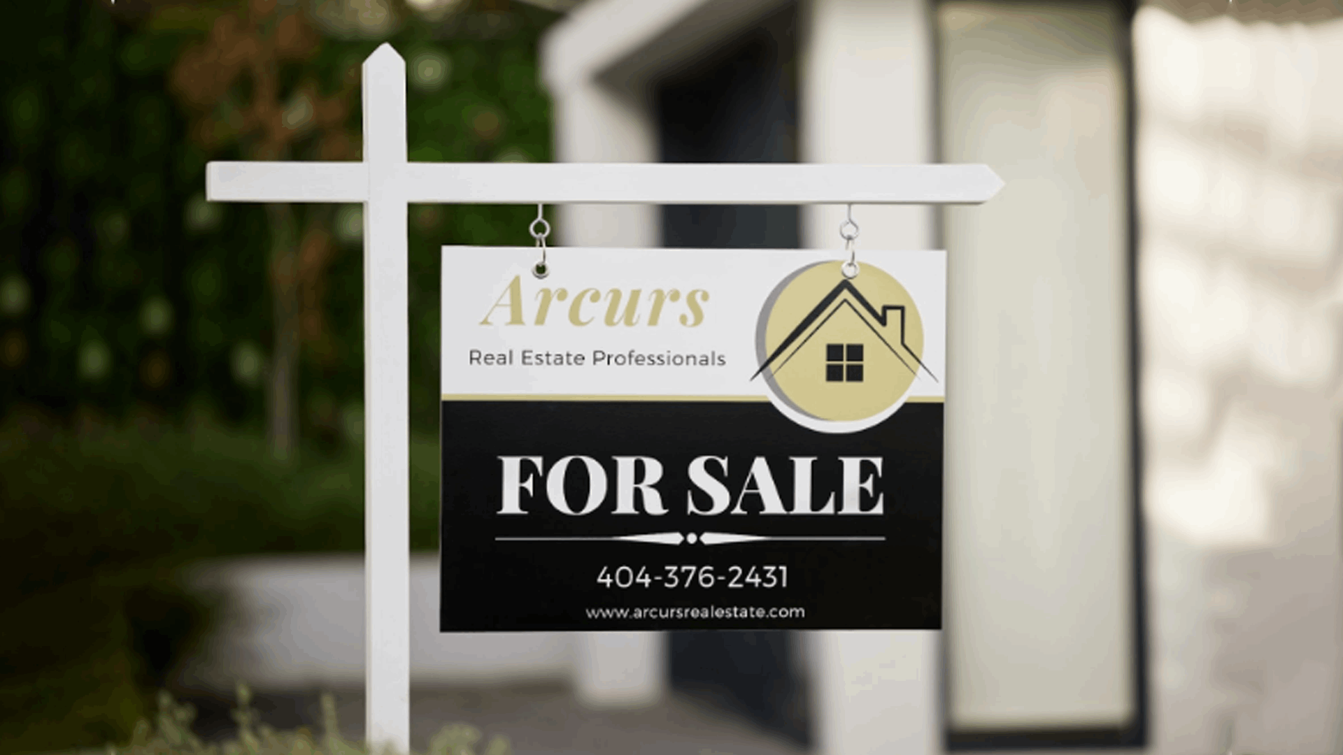 How Custom Yard Signs Can Boost Your Local Business Visibility