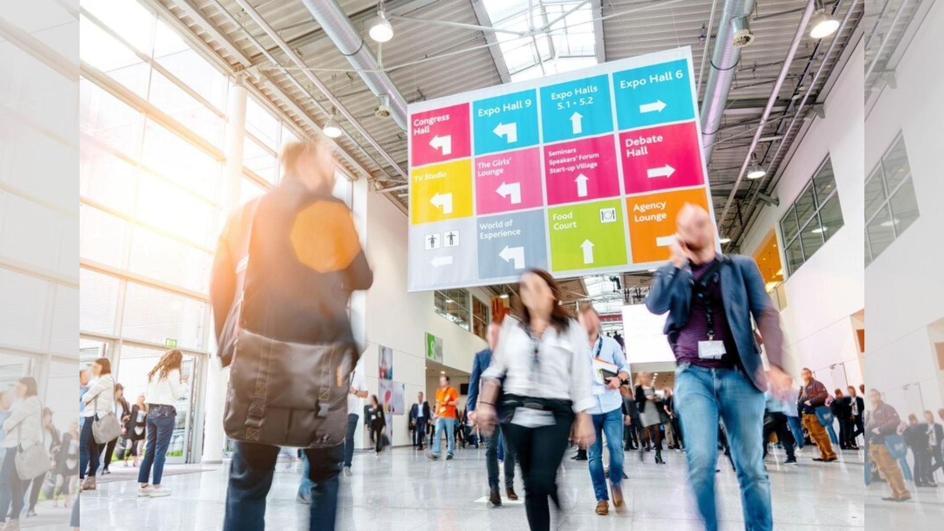 Expert Tips for Networking at a Tradeshow