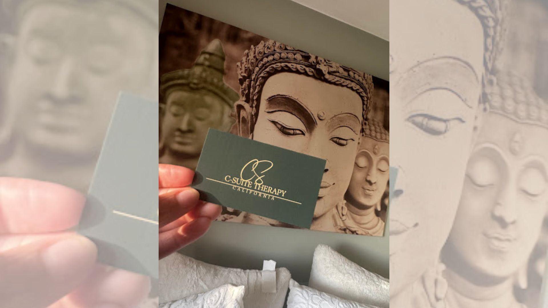 How Business Cards Bridge Digital & Personal Interaction