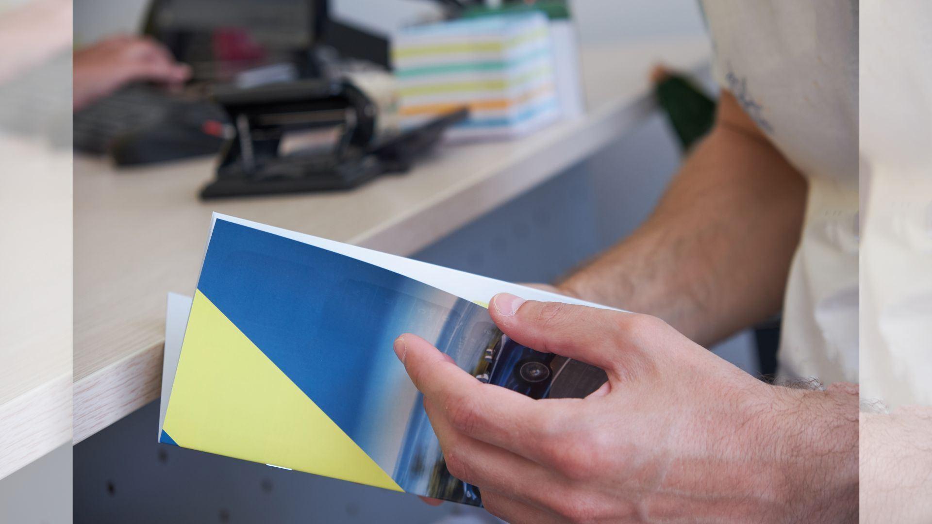 Brochure Designs That Boost Sales During Winter Campaigns