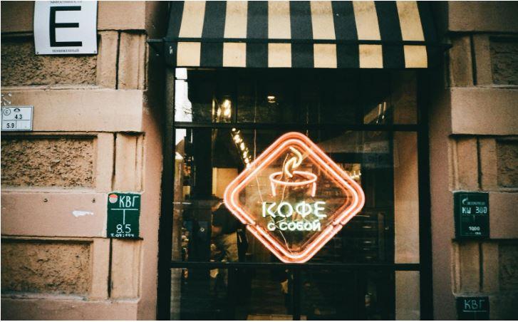 A Deep Dive into the Psychology of Effective Window Signage
