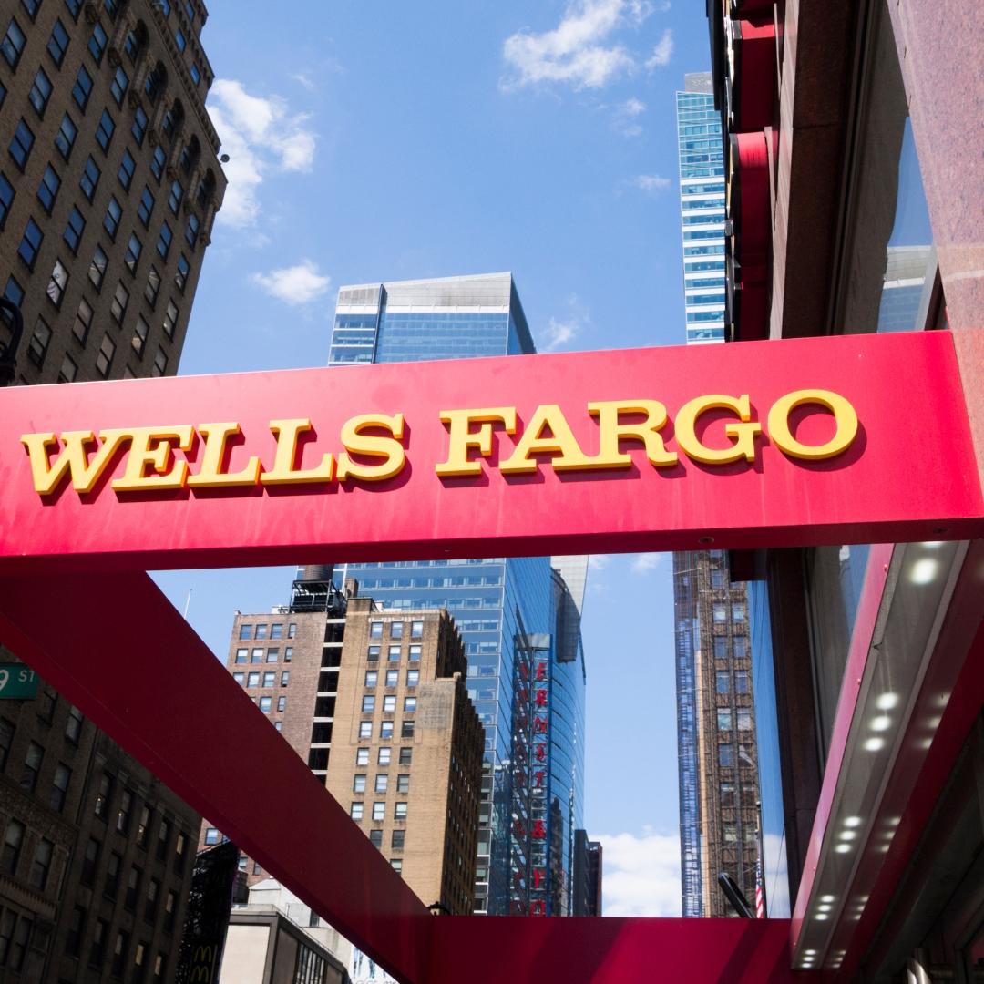 building signage of a bank