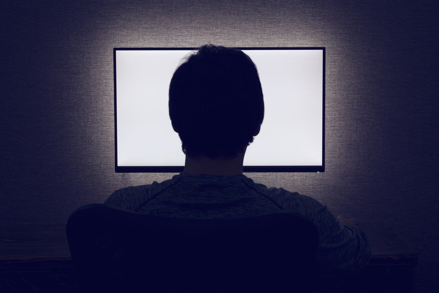 Why Colors Look Different on Screen and in Print and How to Adjust Accordingly