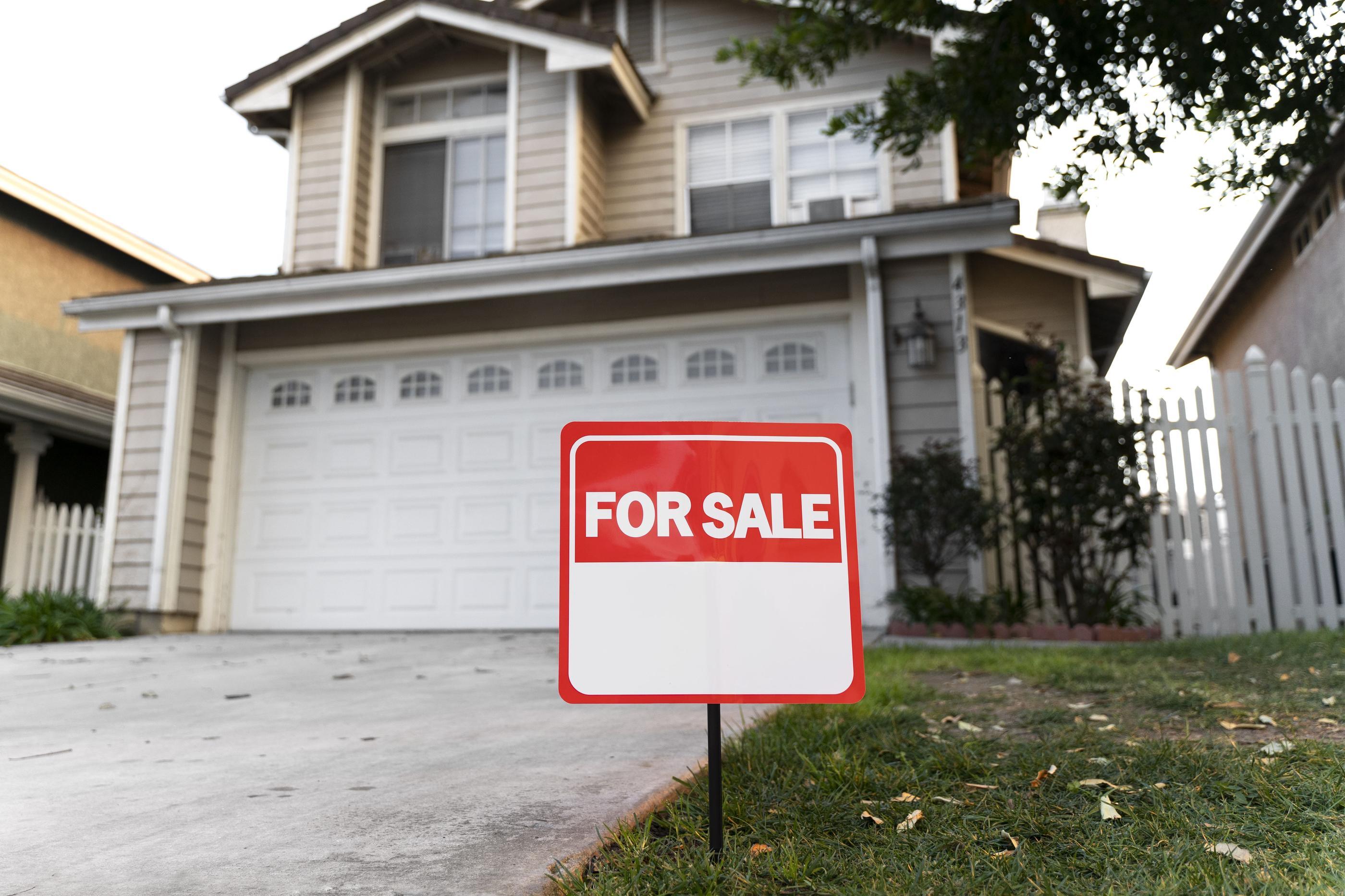 Top 5 Uses & Benefits of Custom Yard Signs