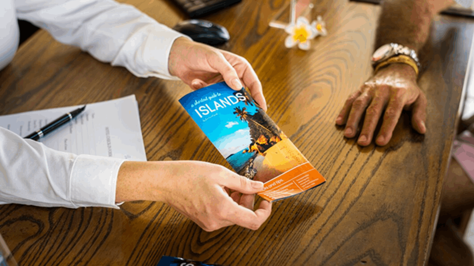 Choosing the Right Brochure Style for Your Business Marketing