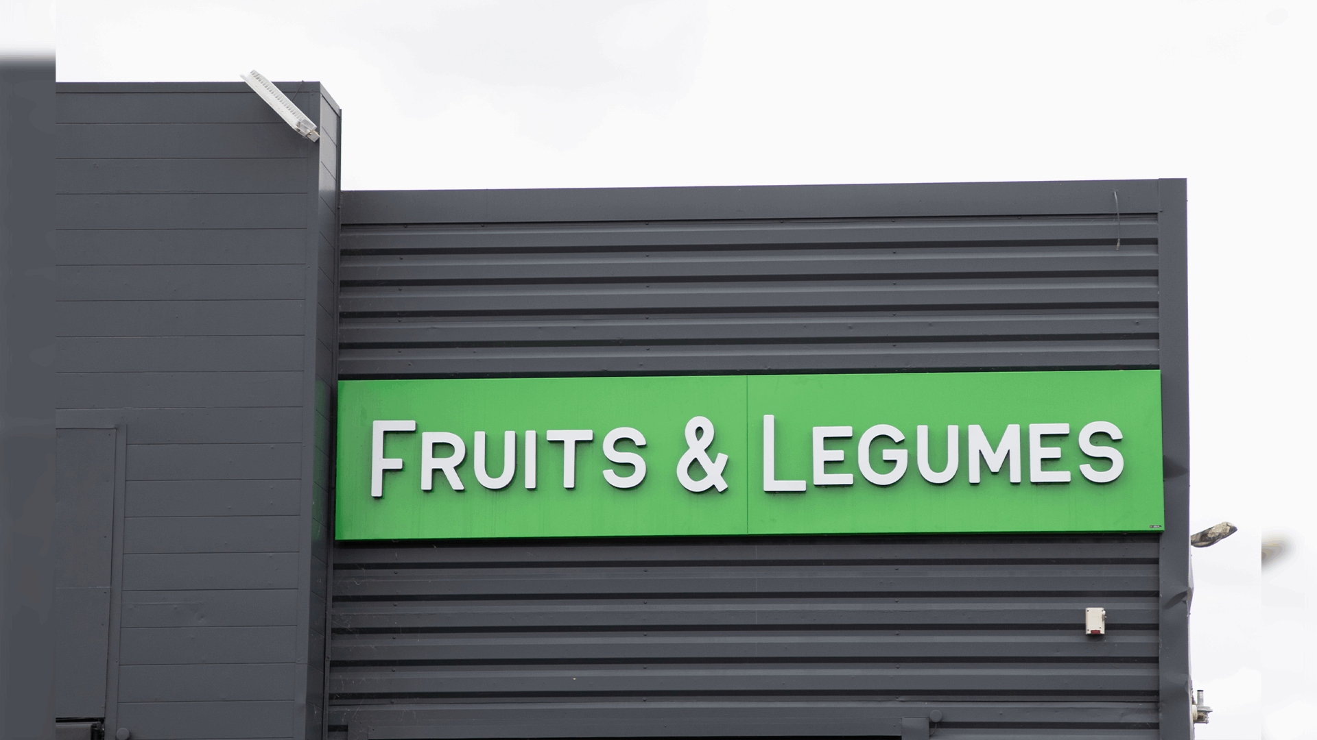 5 Common Building Signage Mistakes and How to Avoid Them