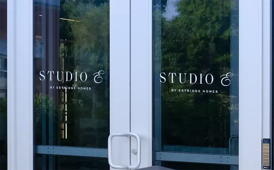 Custom window graphics in Carmel