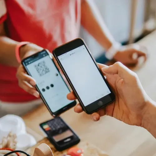 QR Codes & Phygital Marketing: Turning Print Into a Digital Experience