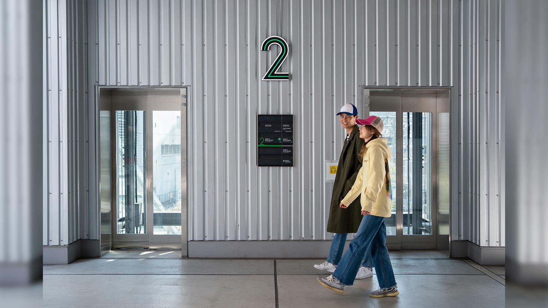 How Indoor Building Signage Improves Customer Experience