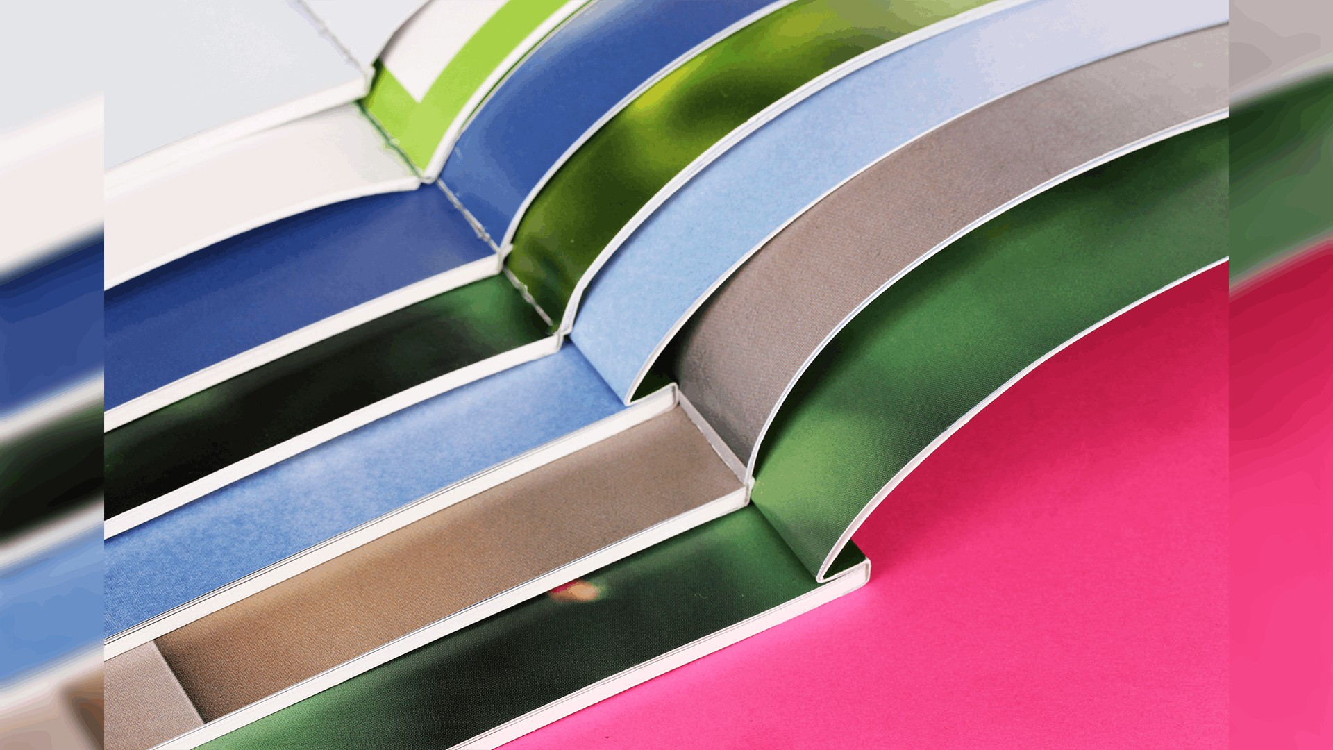 How Small Businesses Can Benefit from Brochure Printing Services