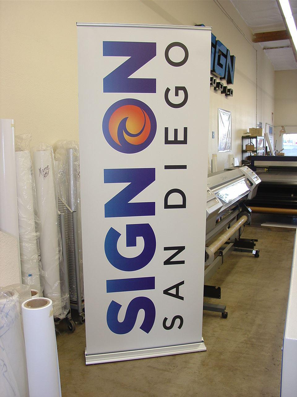 Retractable Banner stand