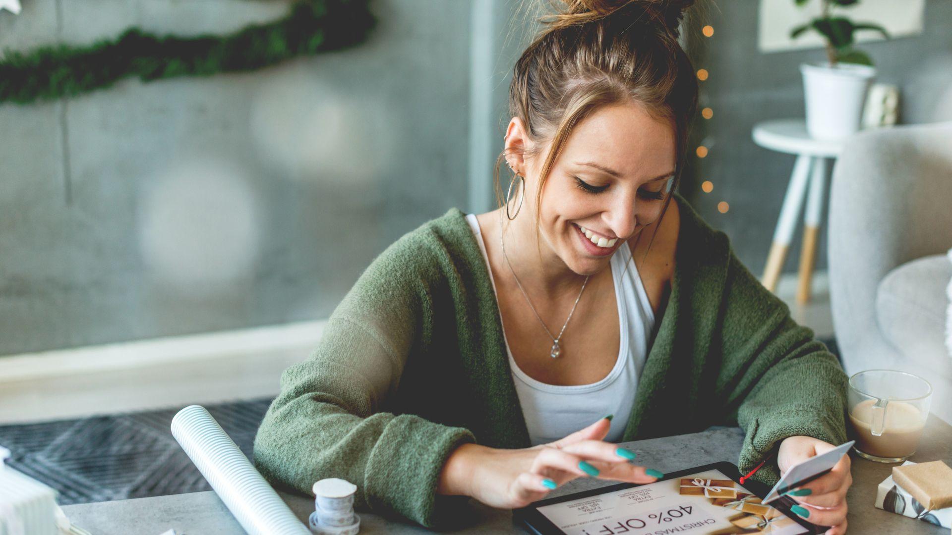 Creating Eye-Catching Holiday Flyers And More: Tips and Tricks