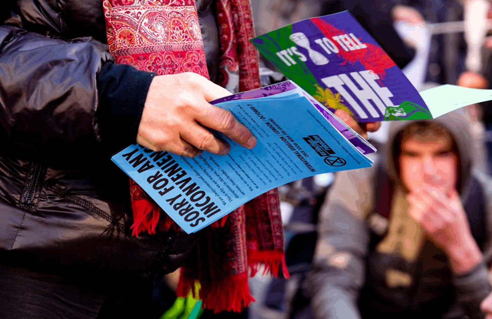 Maximize ROI with Local Marketing Flyers Printing