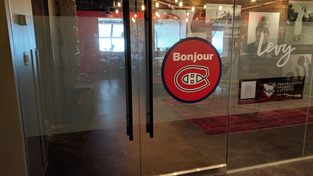 The Advantages of Latex Wall and Window Graphics