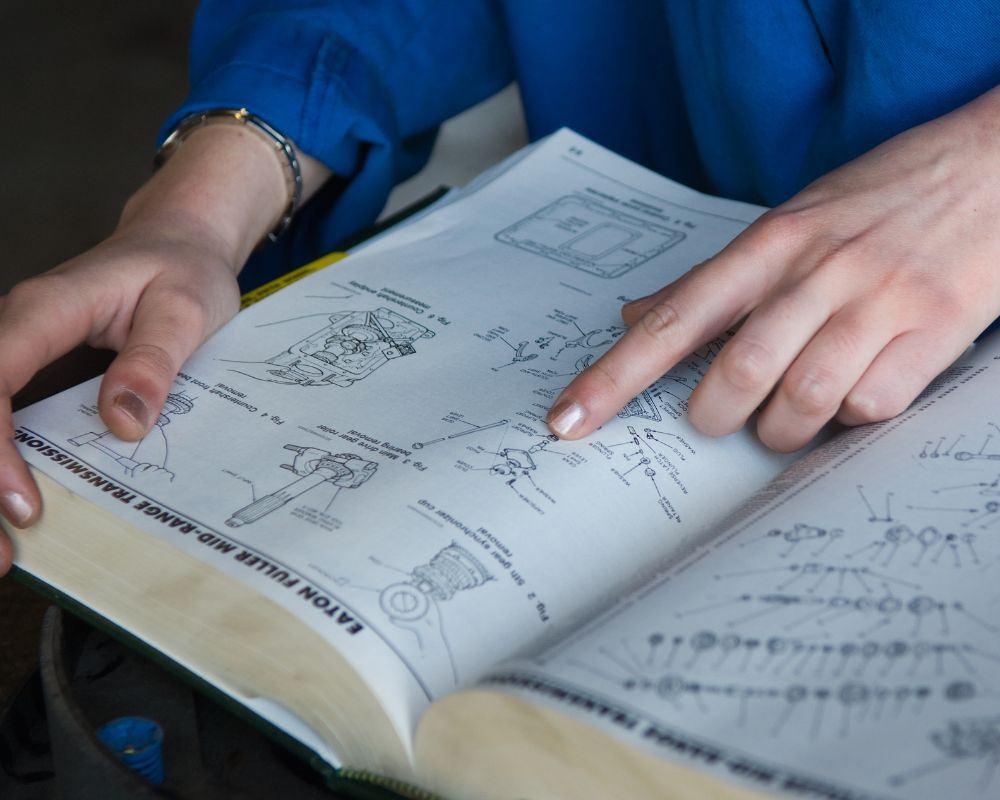 Benefits of life science manual and catalog print marketing services