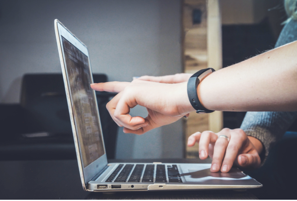 How many leads and sales are you generating from your company website every week?