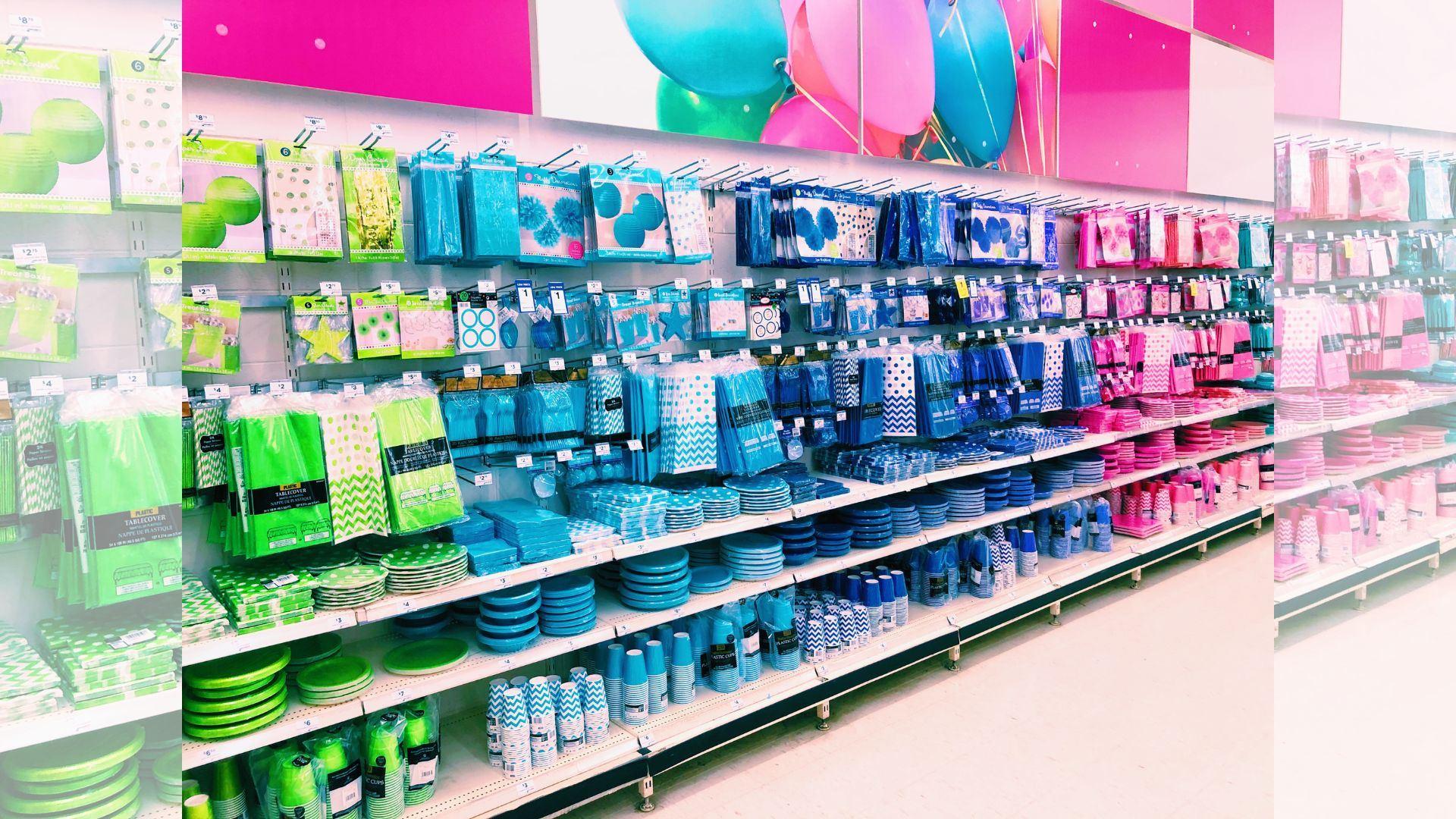 Transforming Retail Interiors: How Custom Wall Murals Drive Social Media Engagement