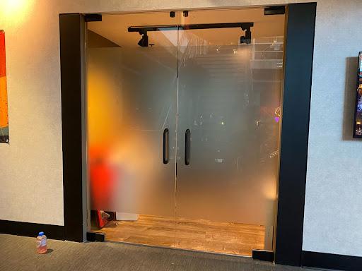Vida Fitness frosted window 2