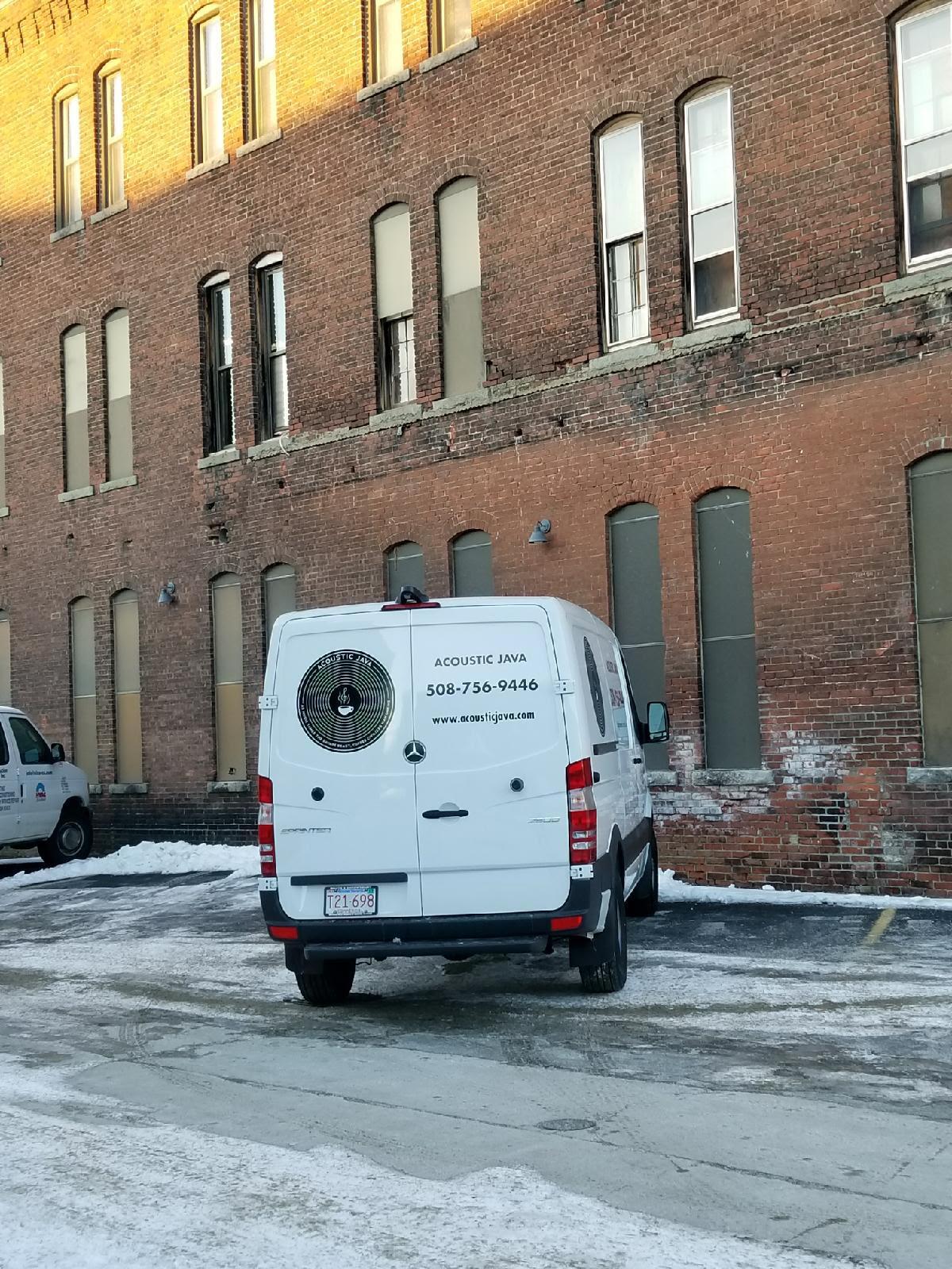2 Great Reasons Why You Should Invest in Vehicle Graphics