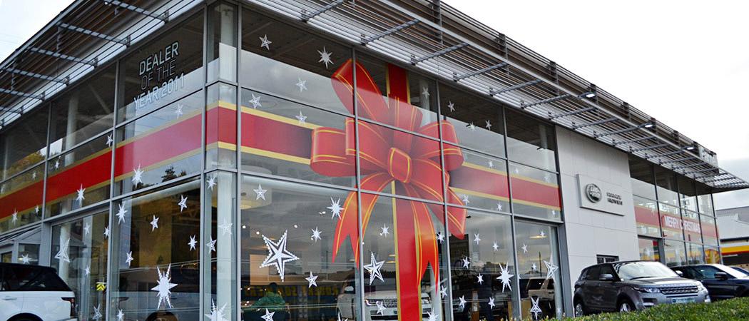 Using Window Graphics to Grab Maximum Attention to Your Business